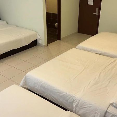 The Glorious Straits Hotel Malacca Buitenkant foto